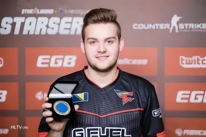 AniMajor淘汰赛首日战罢，LGD、T1、QC、Aster确保TI直邀资格
