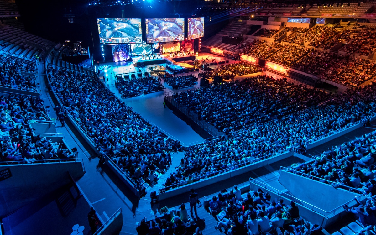 CSGO比赛：Blast赛事举办方下调奖金池，这会是一个信号吗？